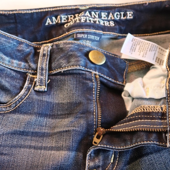 American Eagle Outfitters - Distressed Patched Jeggings - Picture 7 of 10
